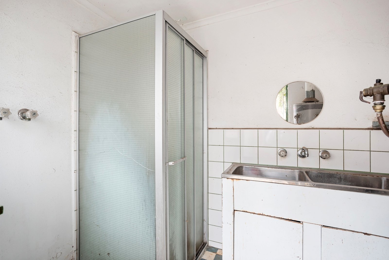 Real Estate and Property in 58 St Georges Road, Elsternwick, VIC