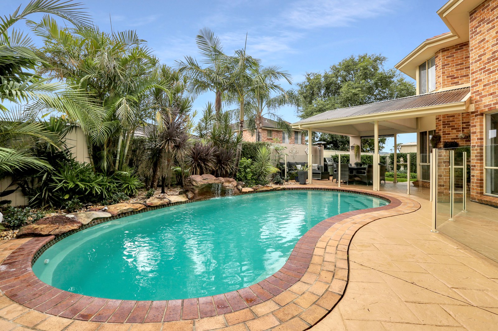 58 Sunnybank Crescent HORSLEY 2