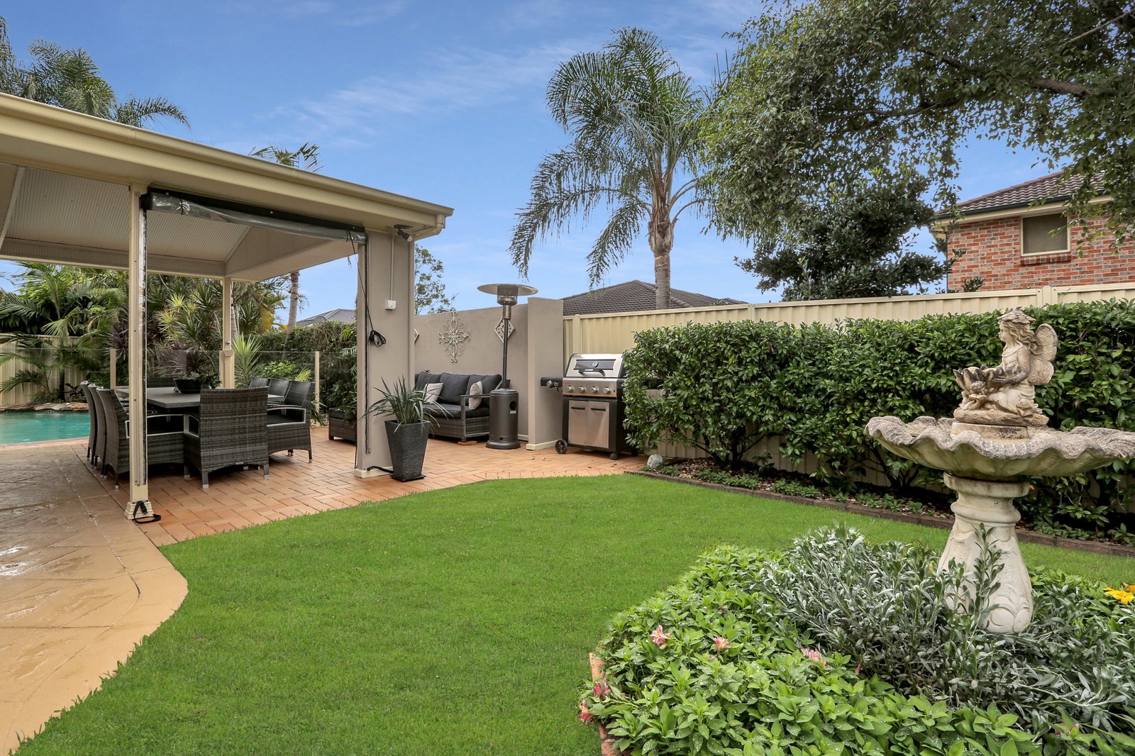 58 Sunnybank Crescent HORSLEY 14