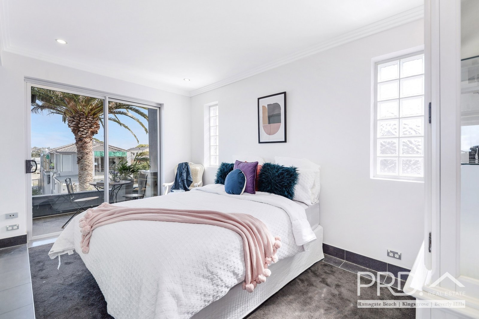 5/8 Water Street SANS SOUCI 11