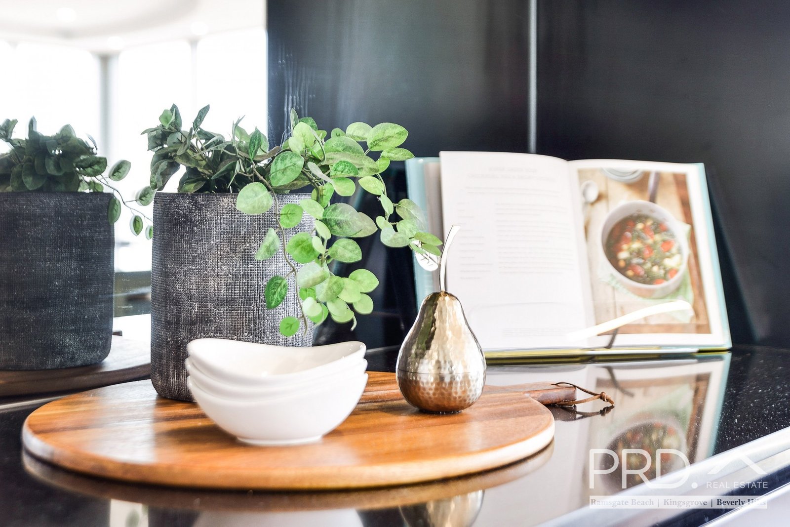 5/8 Water Street SANS SOUCI 13