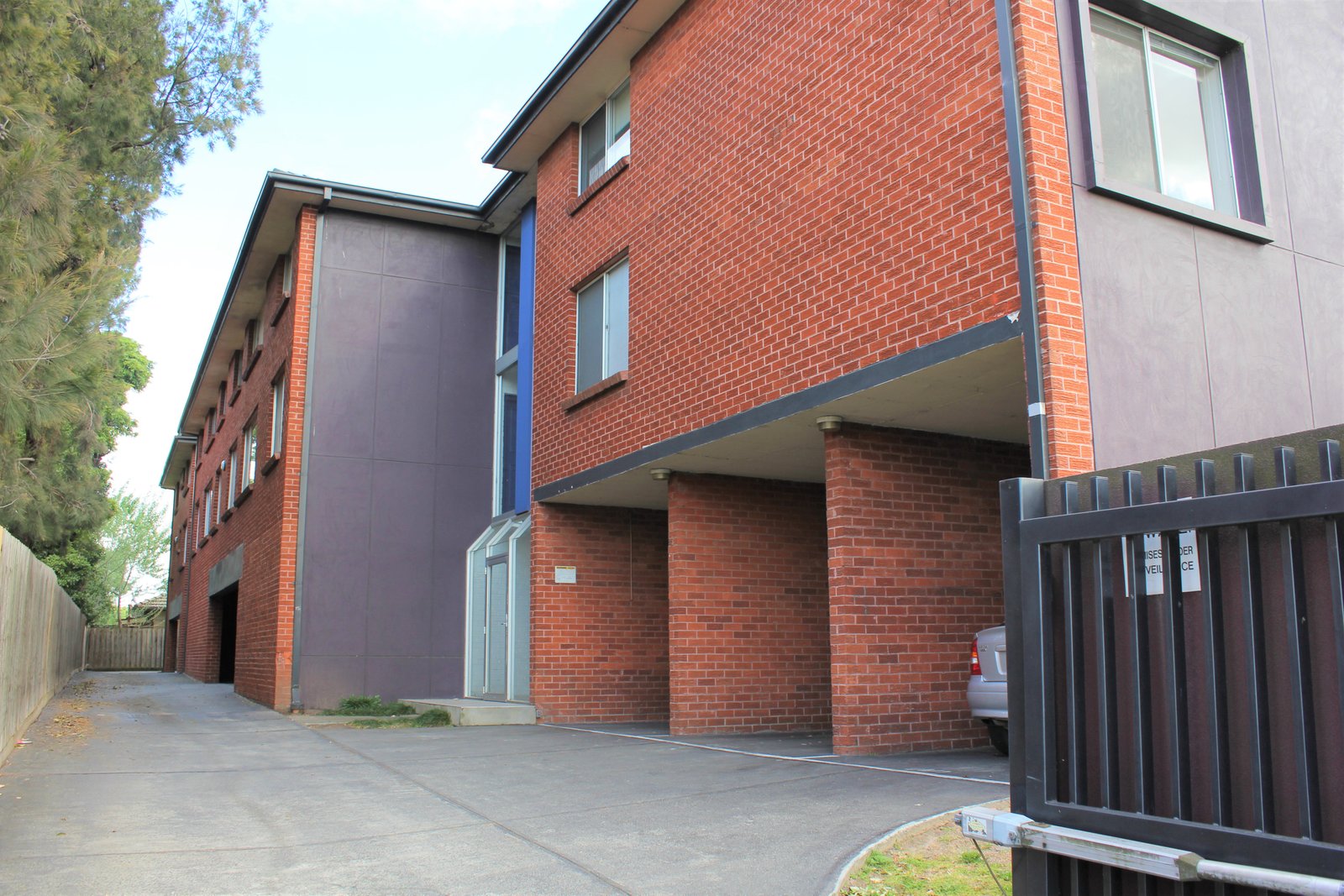 Gallery: 5/804 Warrigal Road