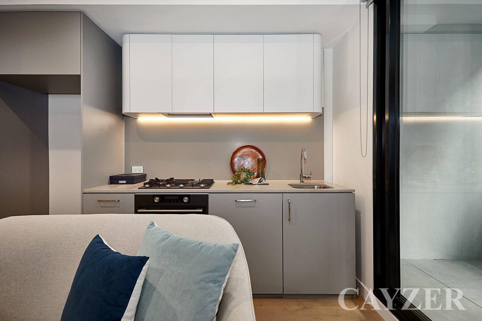 Gallery: 5/81 Palmerston Crescent