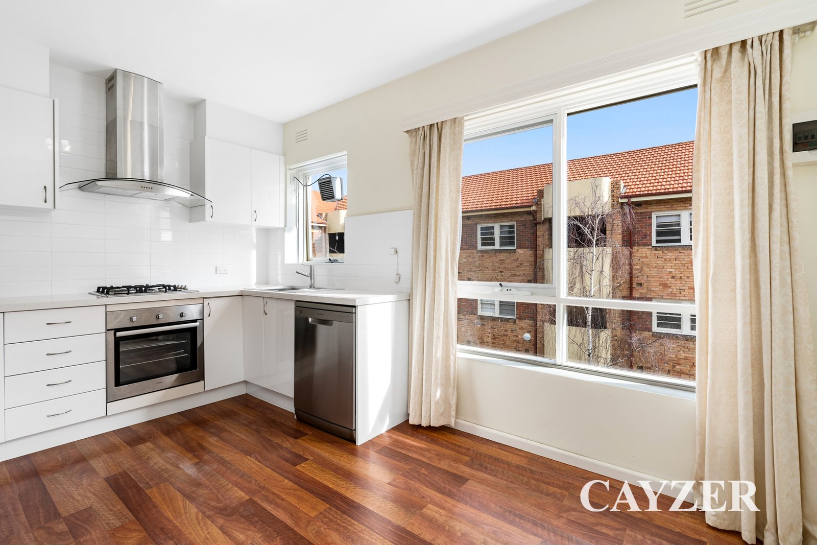 Gallery: 5/81 Park Street