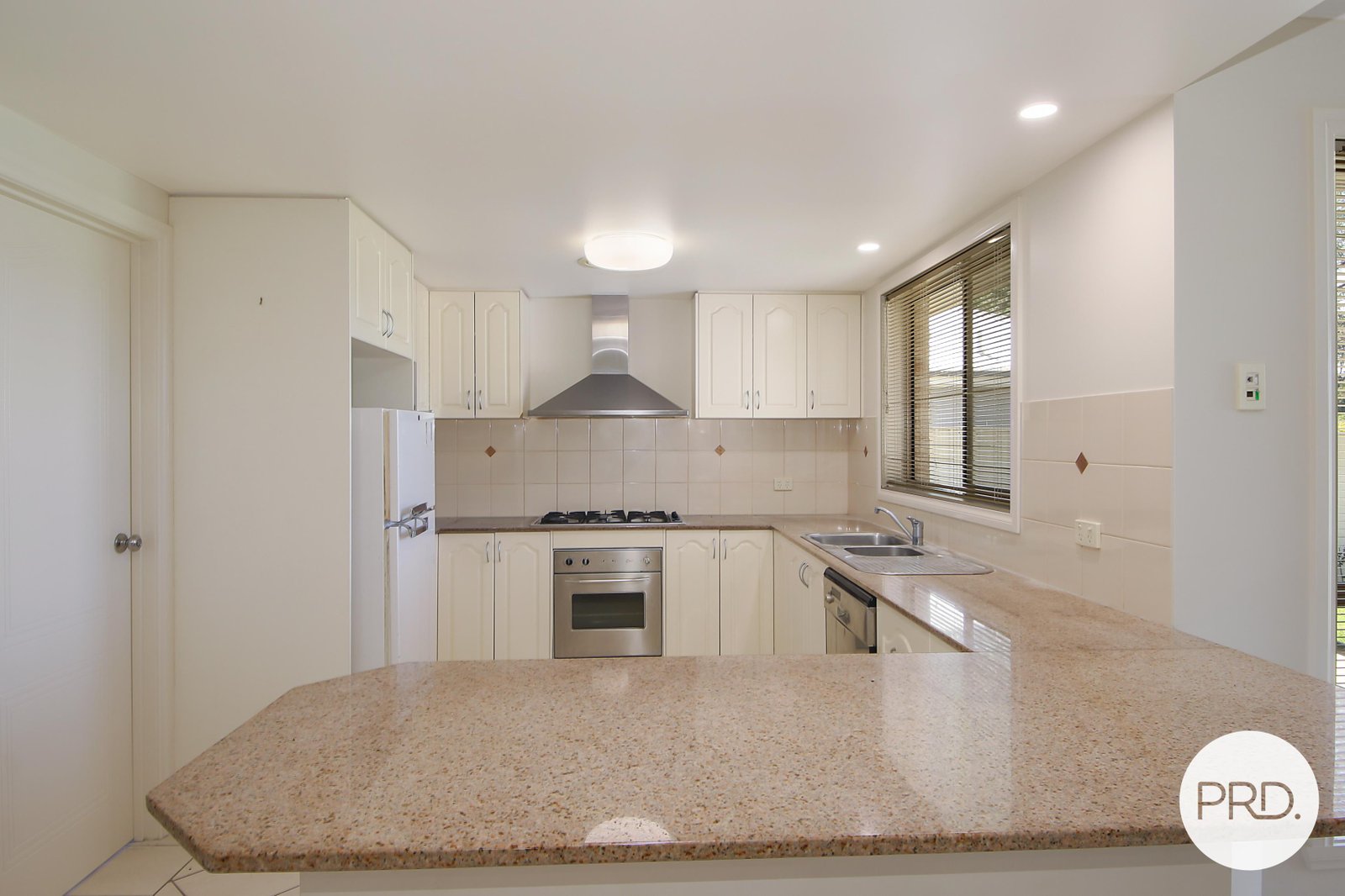 581 Poole Street ALBURY 2