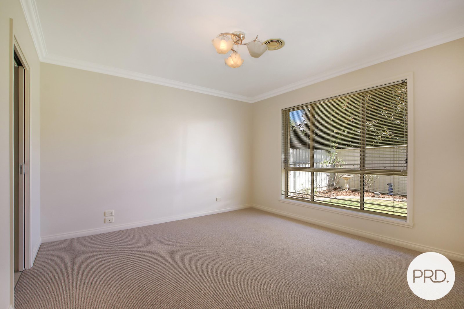581 Poole Street ALBURY 6