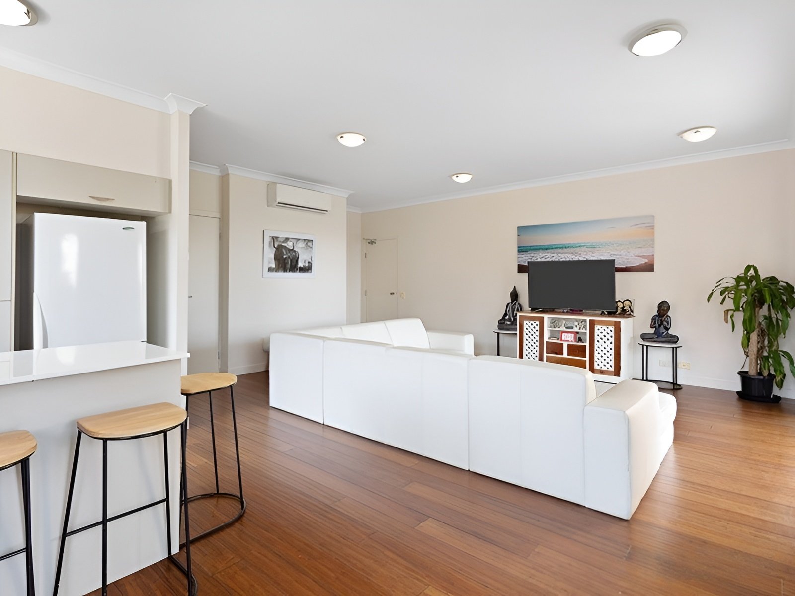 58/19 Carina Peak Drive VARSITY LAKES 6