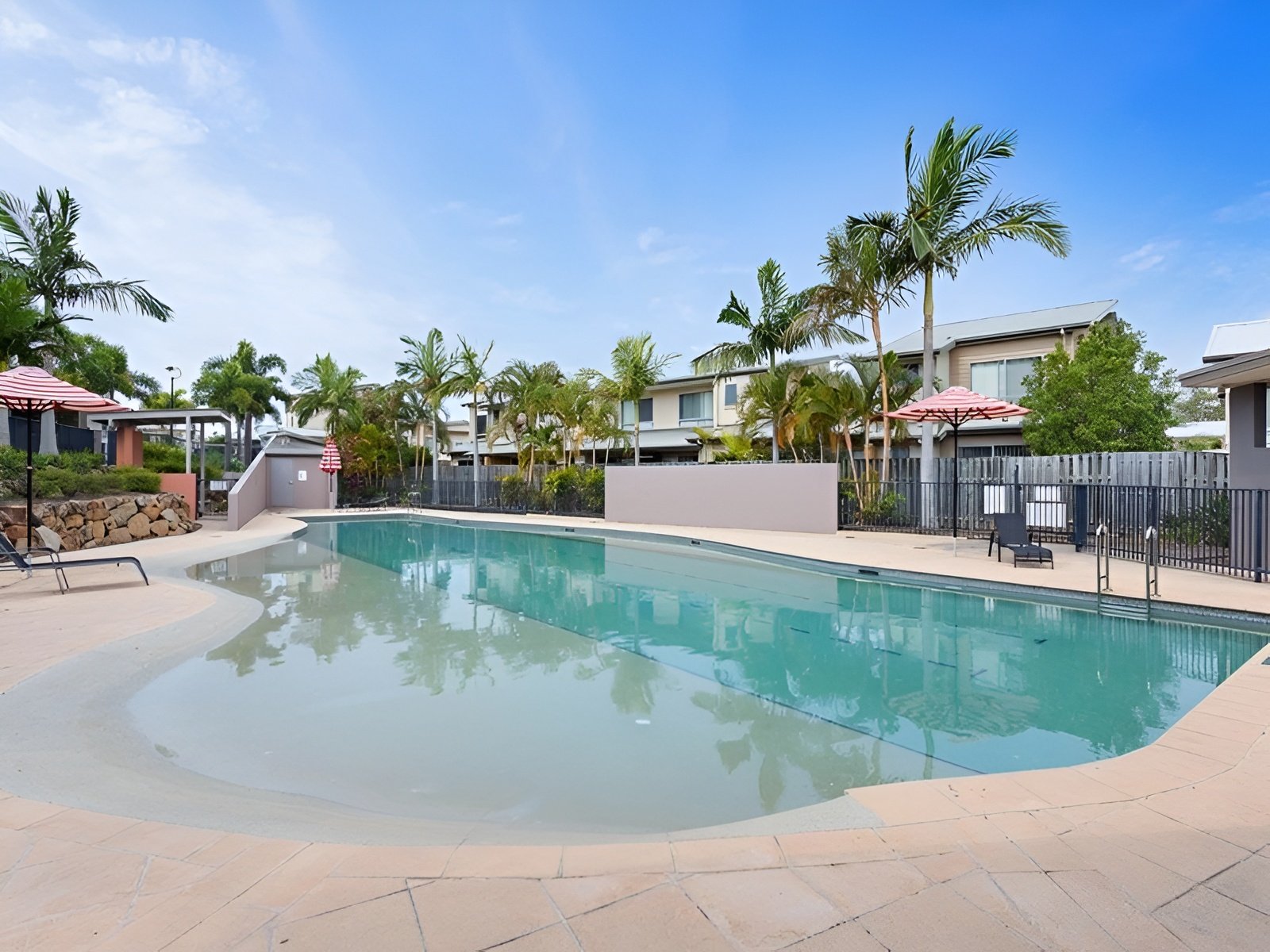 58/19 Carina Peak Drive VARSITY LAKES 11