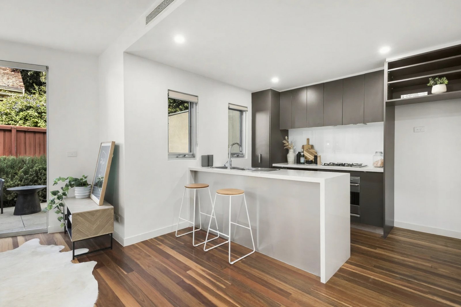 Gallery: 5/82-84 Bluff Road