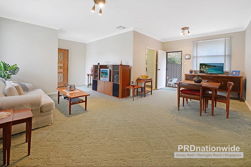 5/82-84 Chuter Avenue RAMSGATE BEACH 2