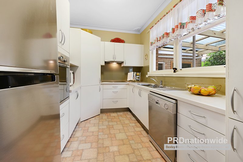 5/82-84 Chuter Avenue RAMSGATE BEACH 3