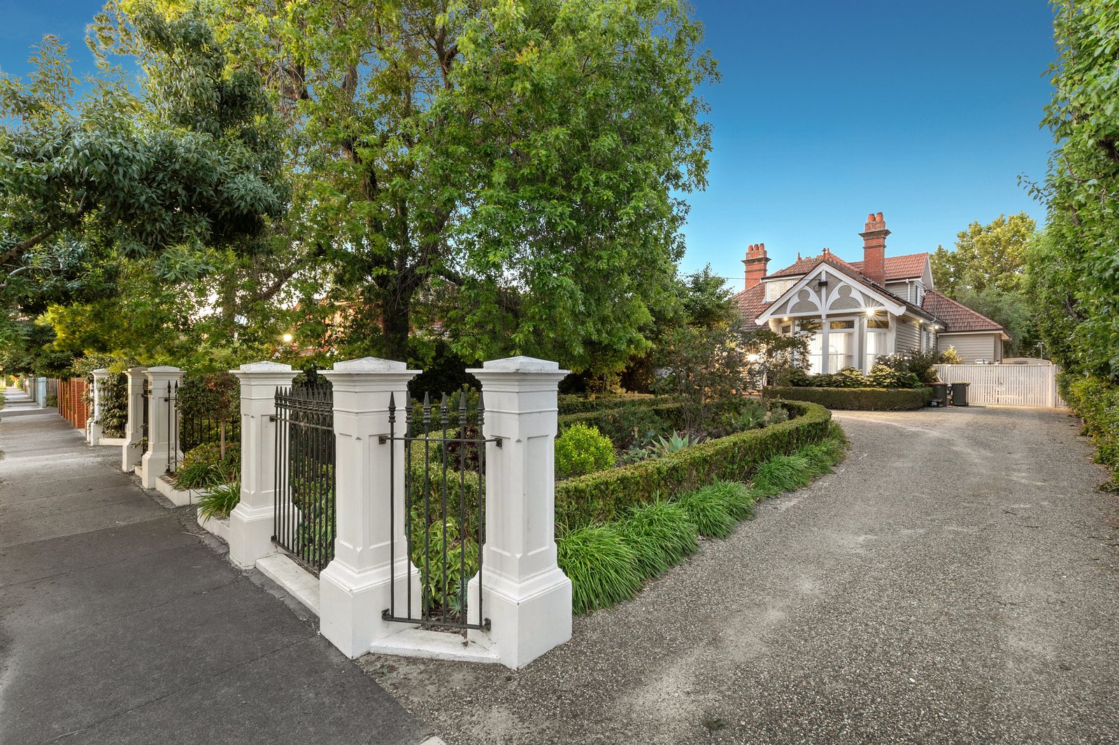 Gallery: 582 Neerim Road