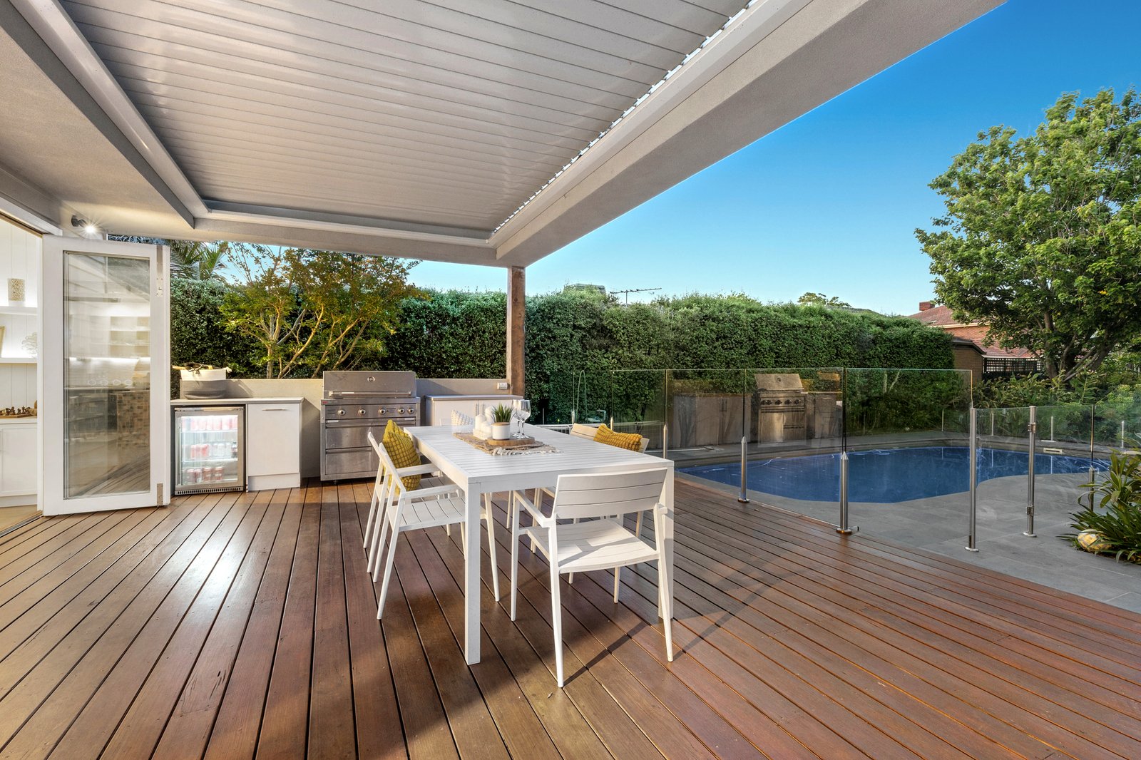 Gallery: 582 Neerim Road