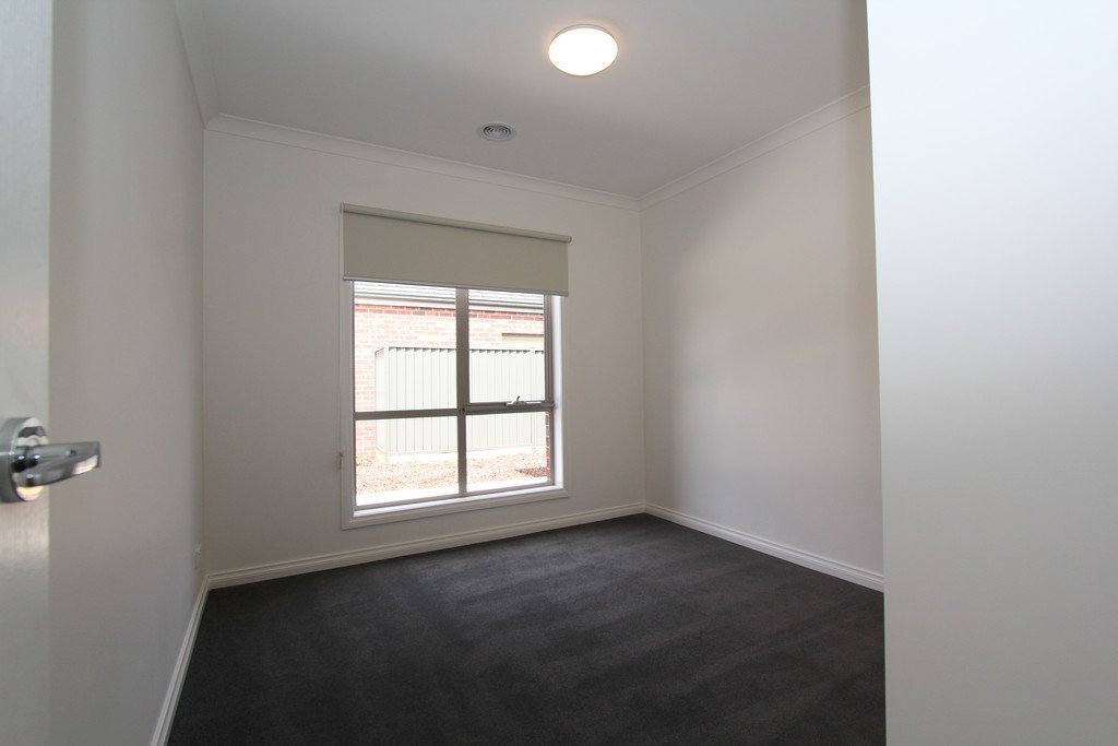 5/822 Geelong Road CANADIAN 5