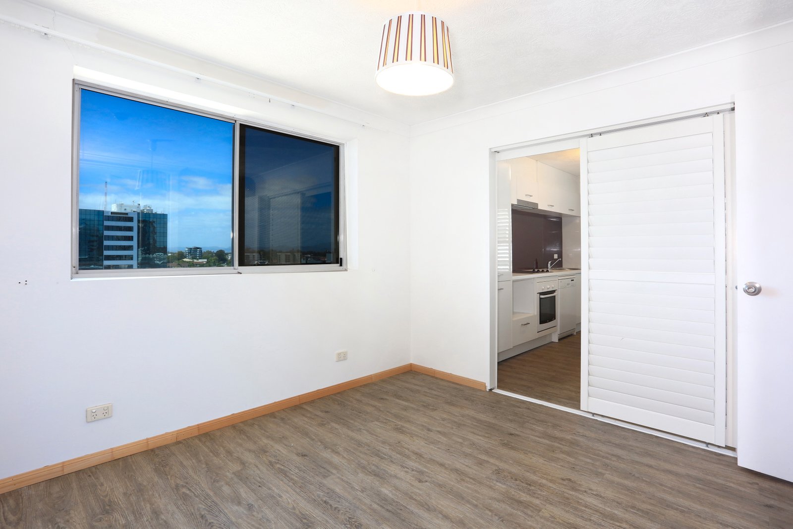 58/30 Marine Parade SOUTHPORT 7