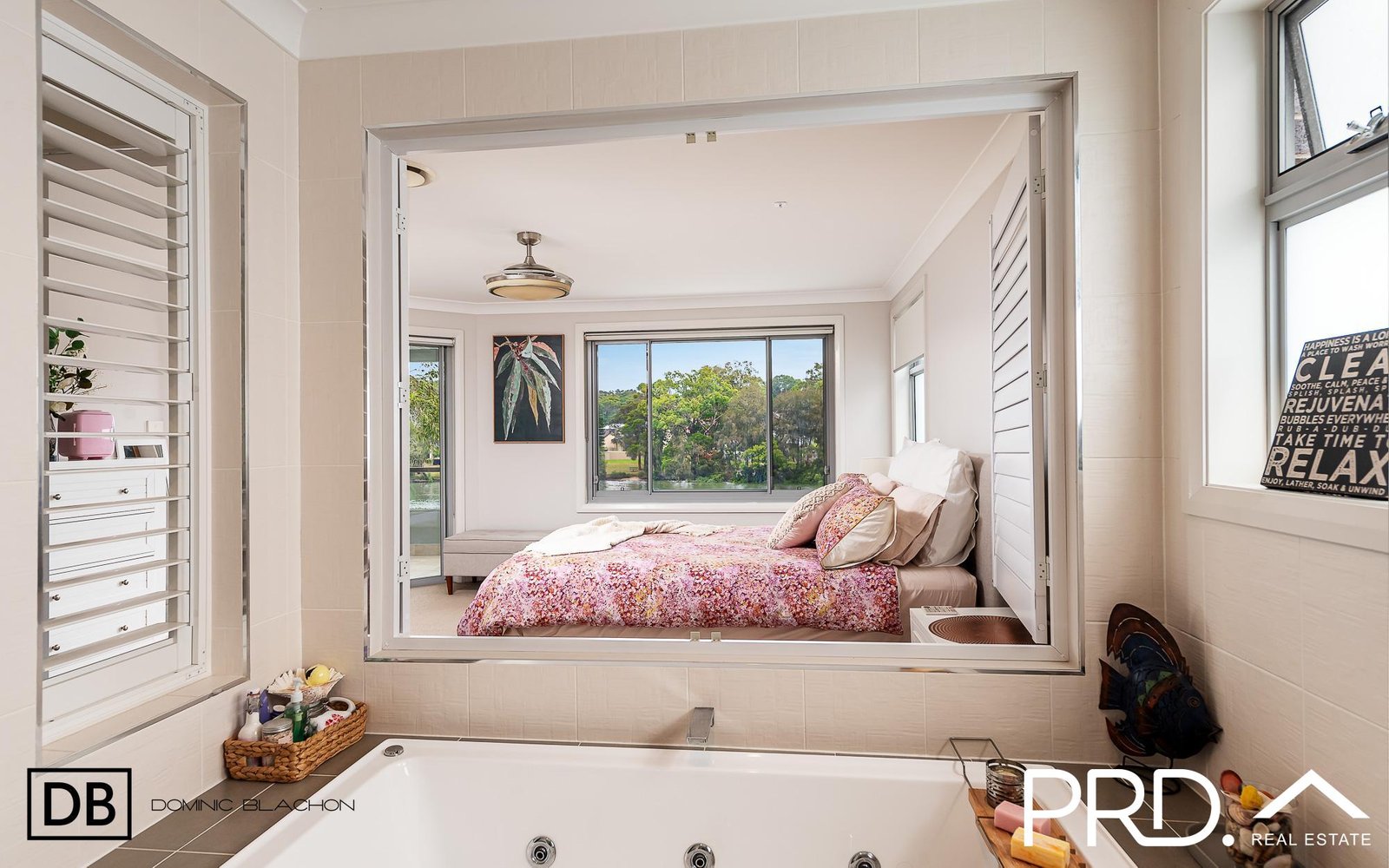 586 Henry Lawson Drive EAST HILLS 10