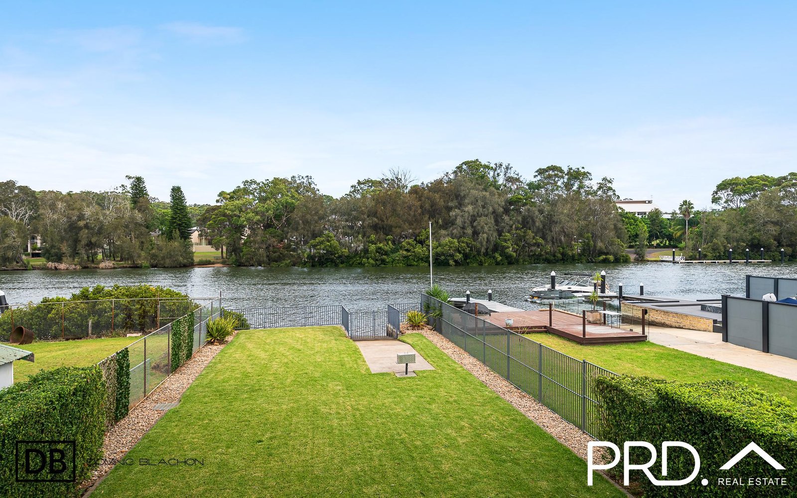 586 Henry Lawson Drive EAST HILLS 14