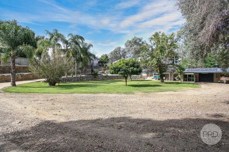 586 Manns Street LAVINGTON 21