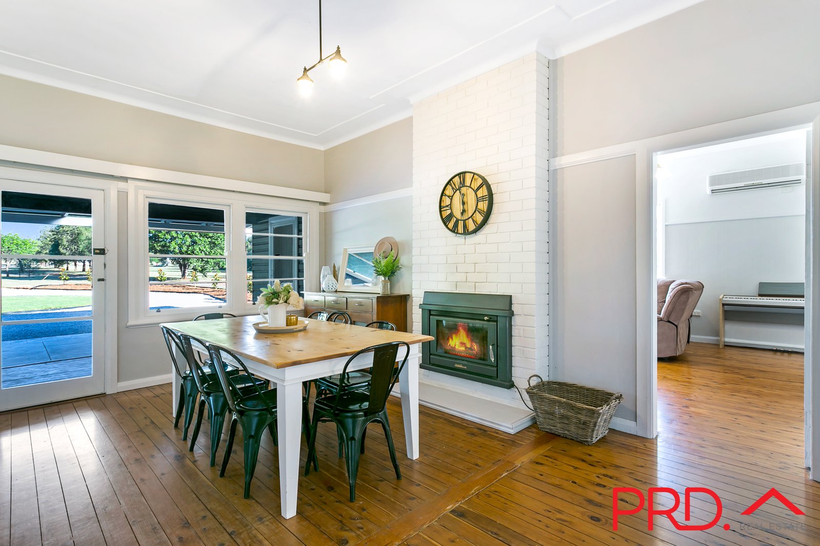 588 Warral Road TAMWORTH 24