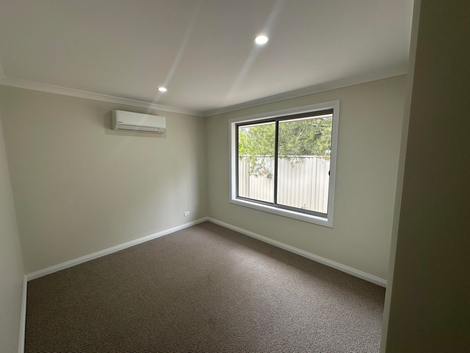 5/89-93 Winton Street TUMBARUMBA 4