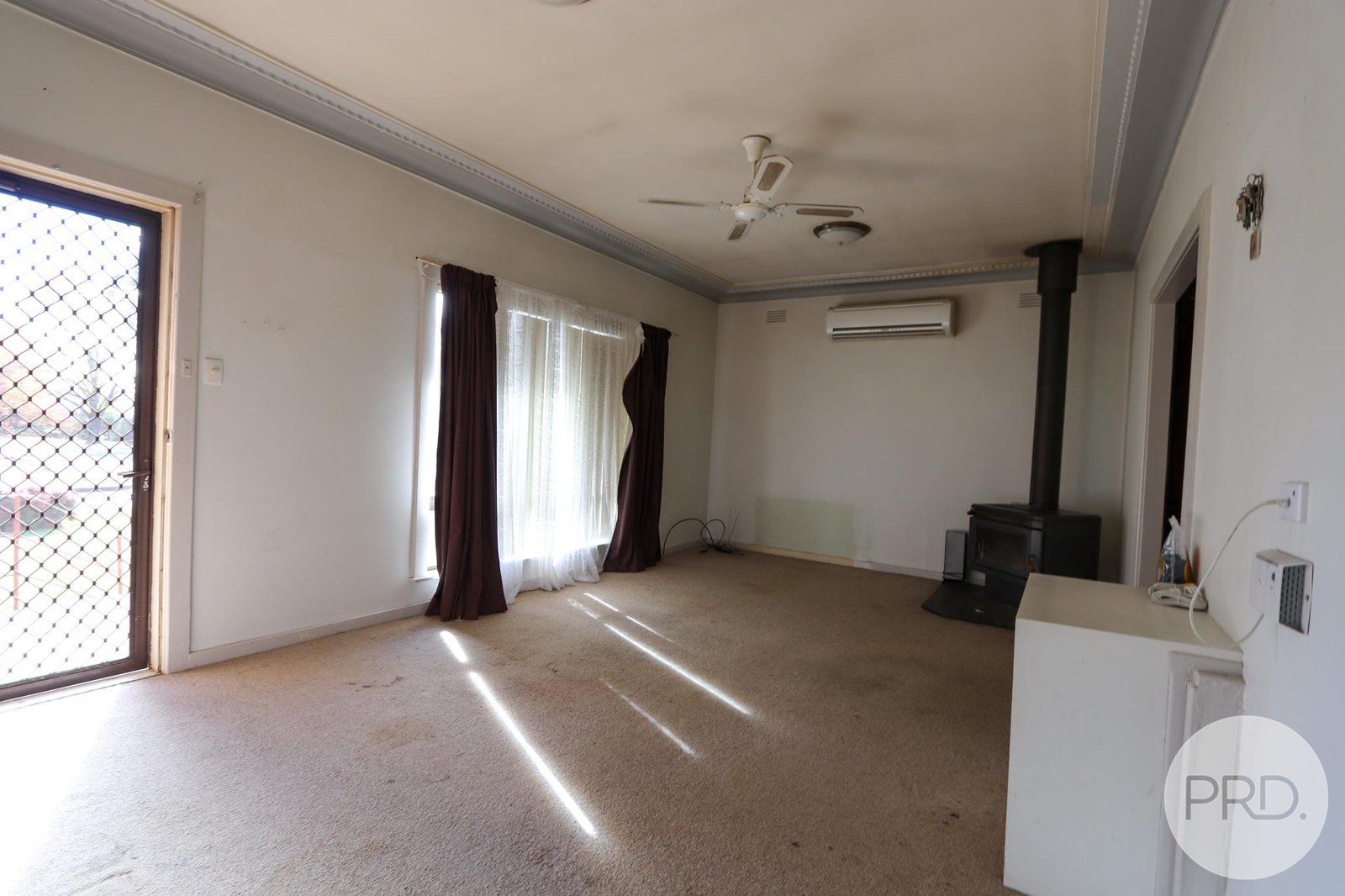 59 ALBURY Street TUMBARUMBA 3