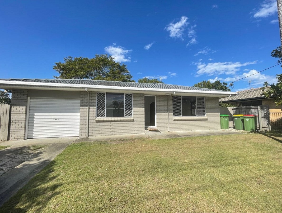 59 Alec Avenue Mermaid Waters 2