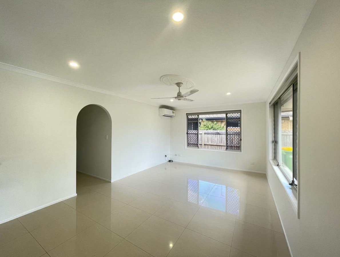 59 Alec Avenue Mermaid Waters 4