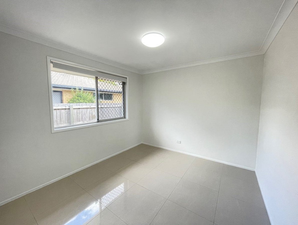 59 Alec Avenue Mermaid Waters 7