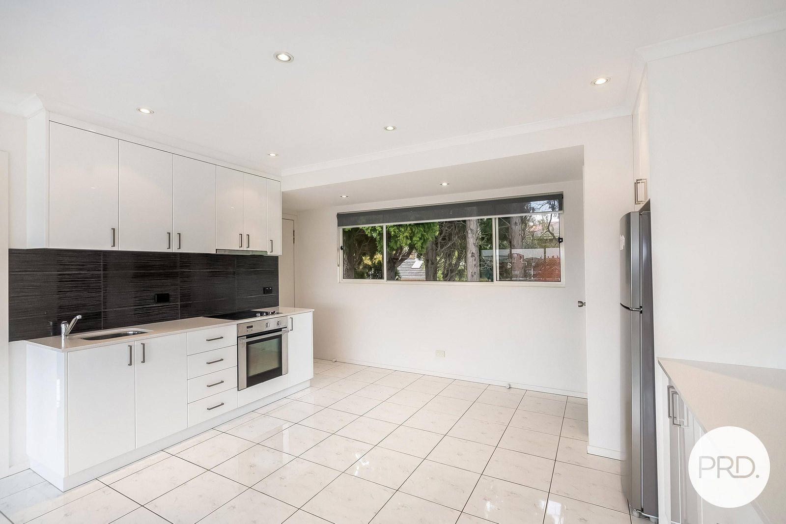 5/9 Augusta Road NEW TOWN 3