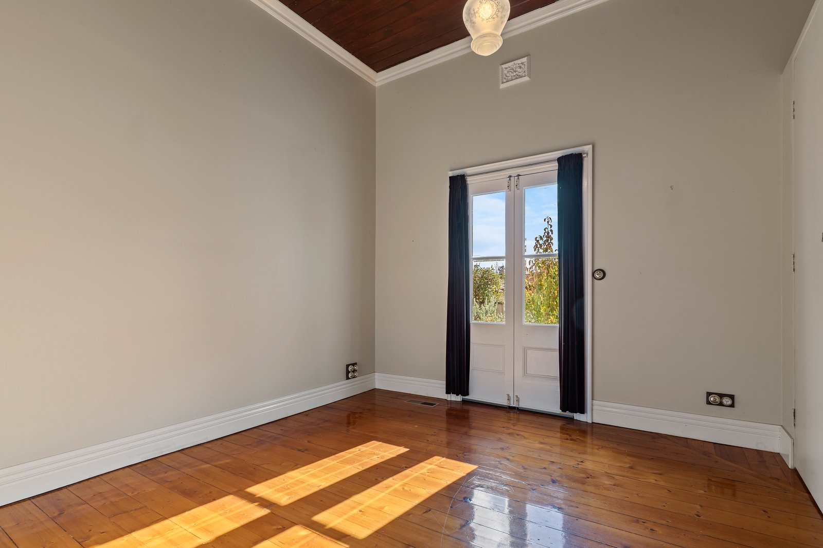 59 Booth Street GOLDEN SQUARE 8