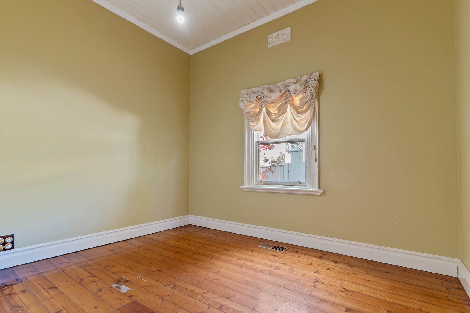 59 Booth Street GOLDEN SQUARE 9