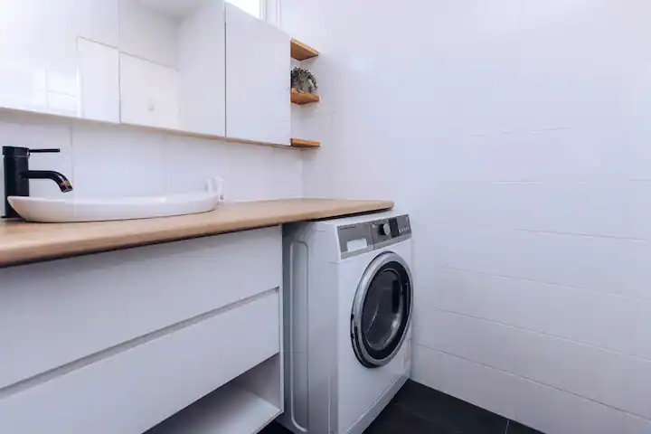 Real Estate and Property in 5/9 Canterbury Road, Toorak, VIC