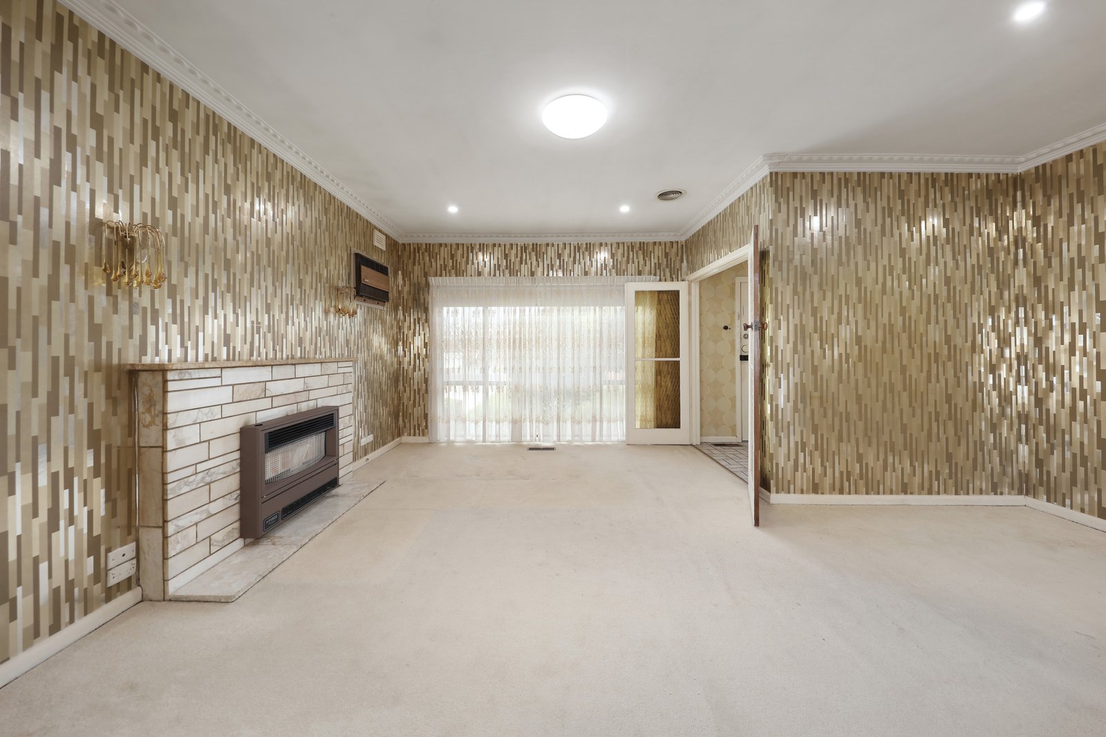 Gallery: 59 Deakin Street