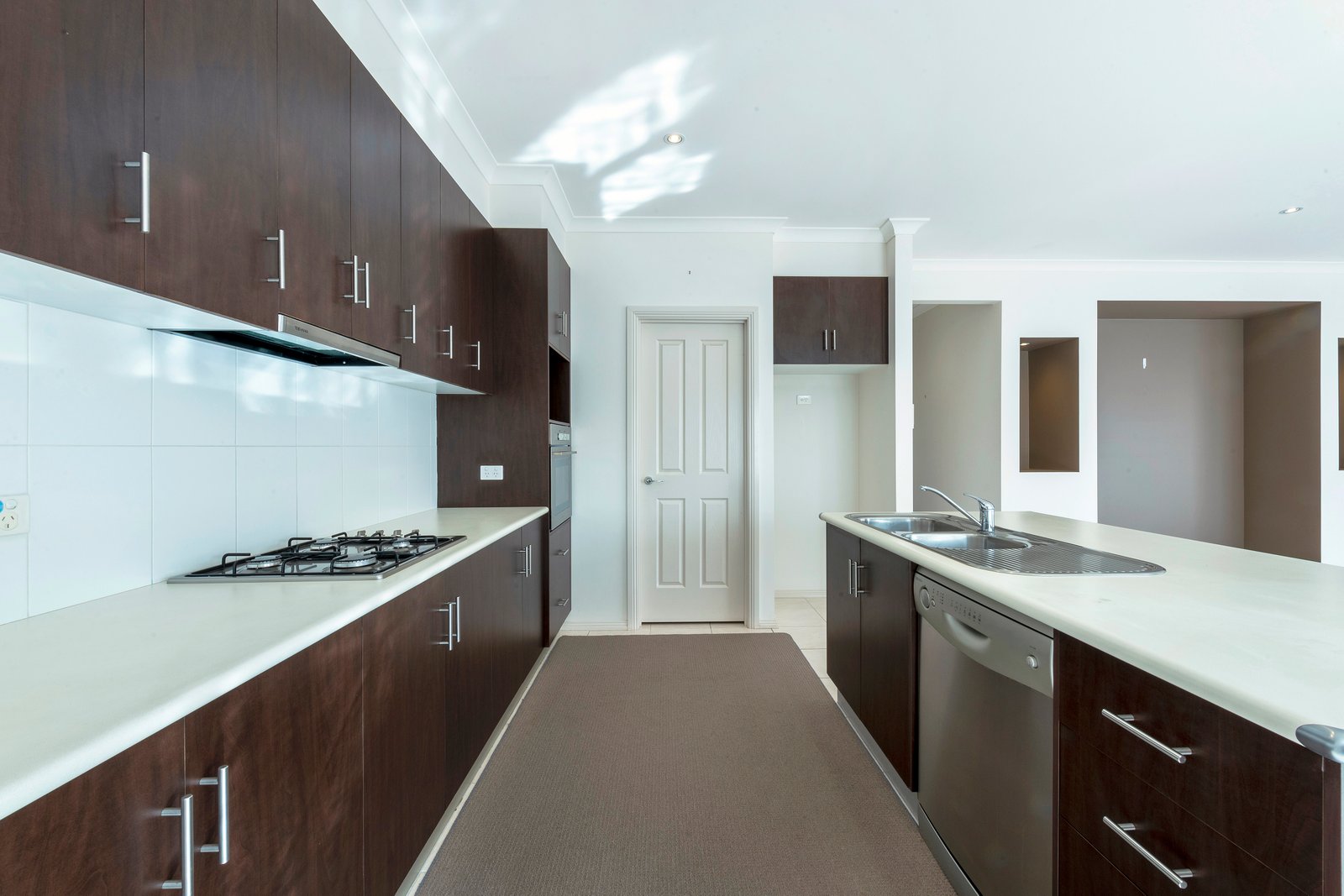 Gallery: 59 Eagleview Crescent