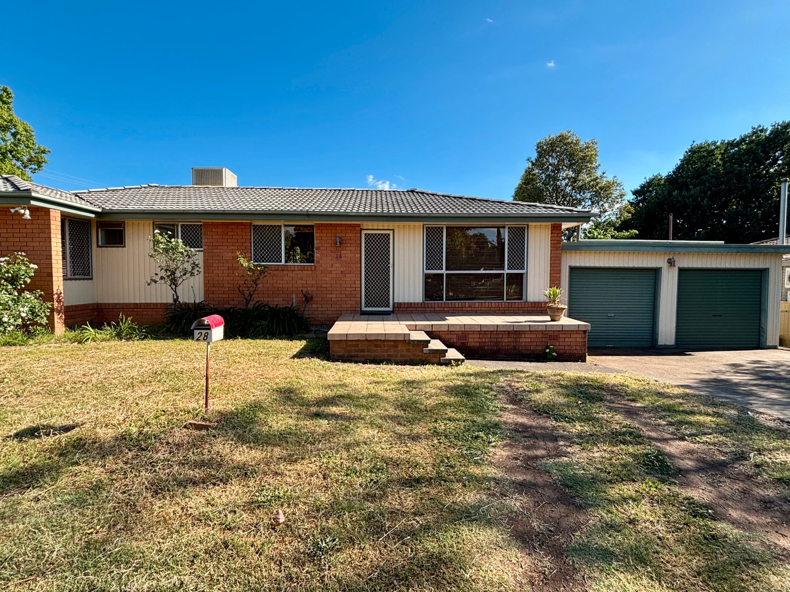59 Edward Street TAMWORTH 1