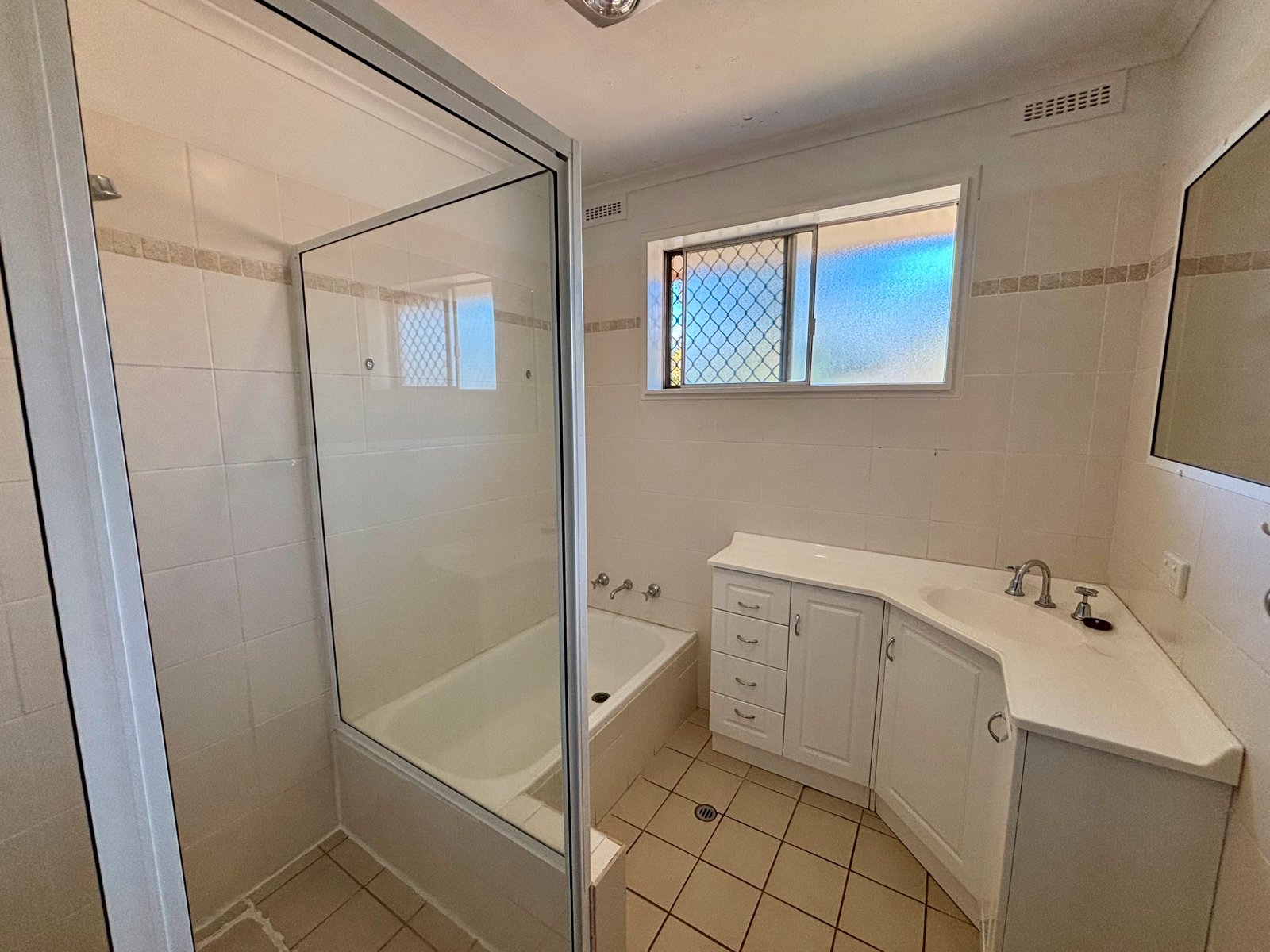 59 Edward Street TAMWORTH 4