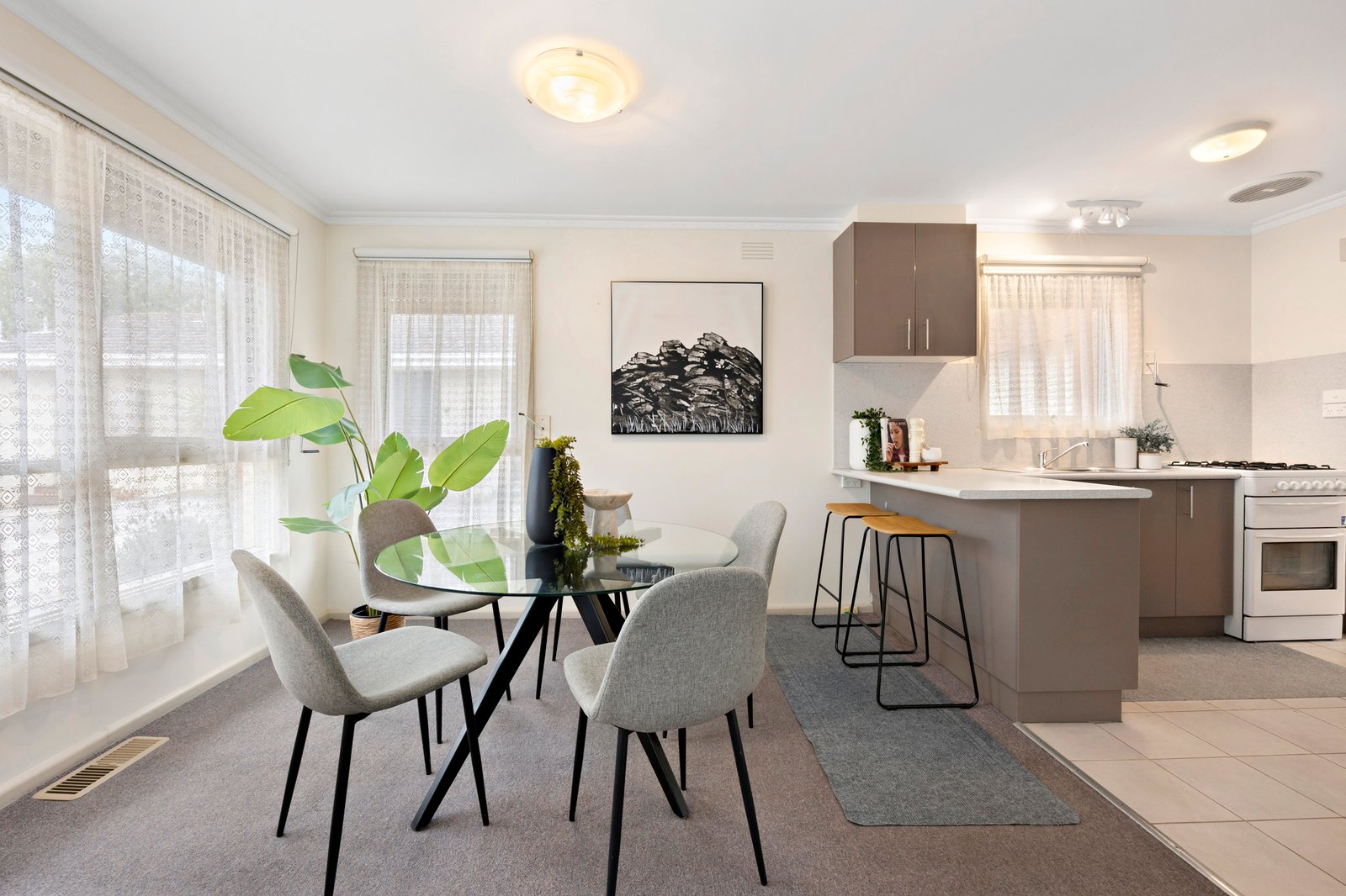 Gallery: 5/9 Golden Avenue