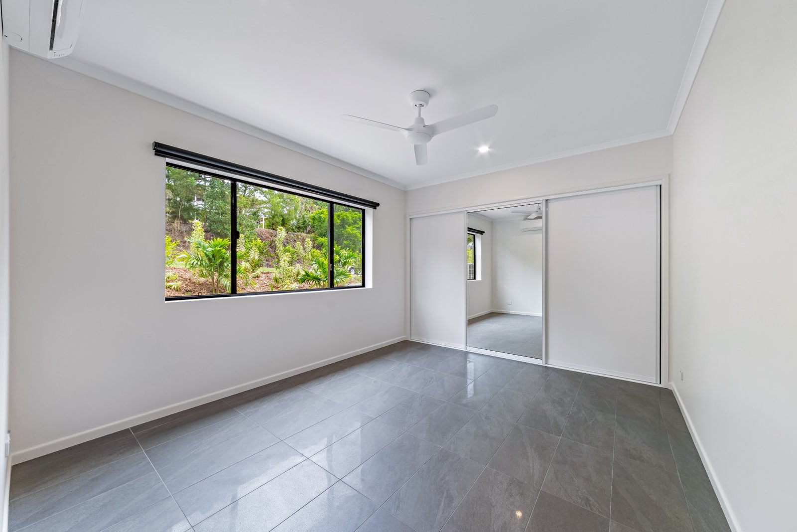 59 Jasinique Drive FLAMETREE 16