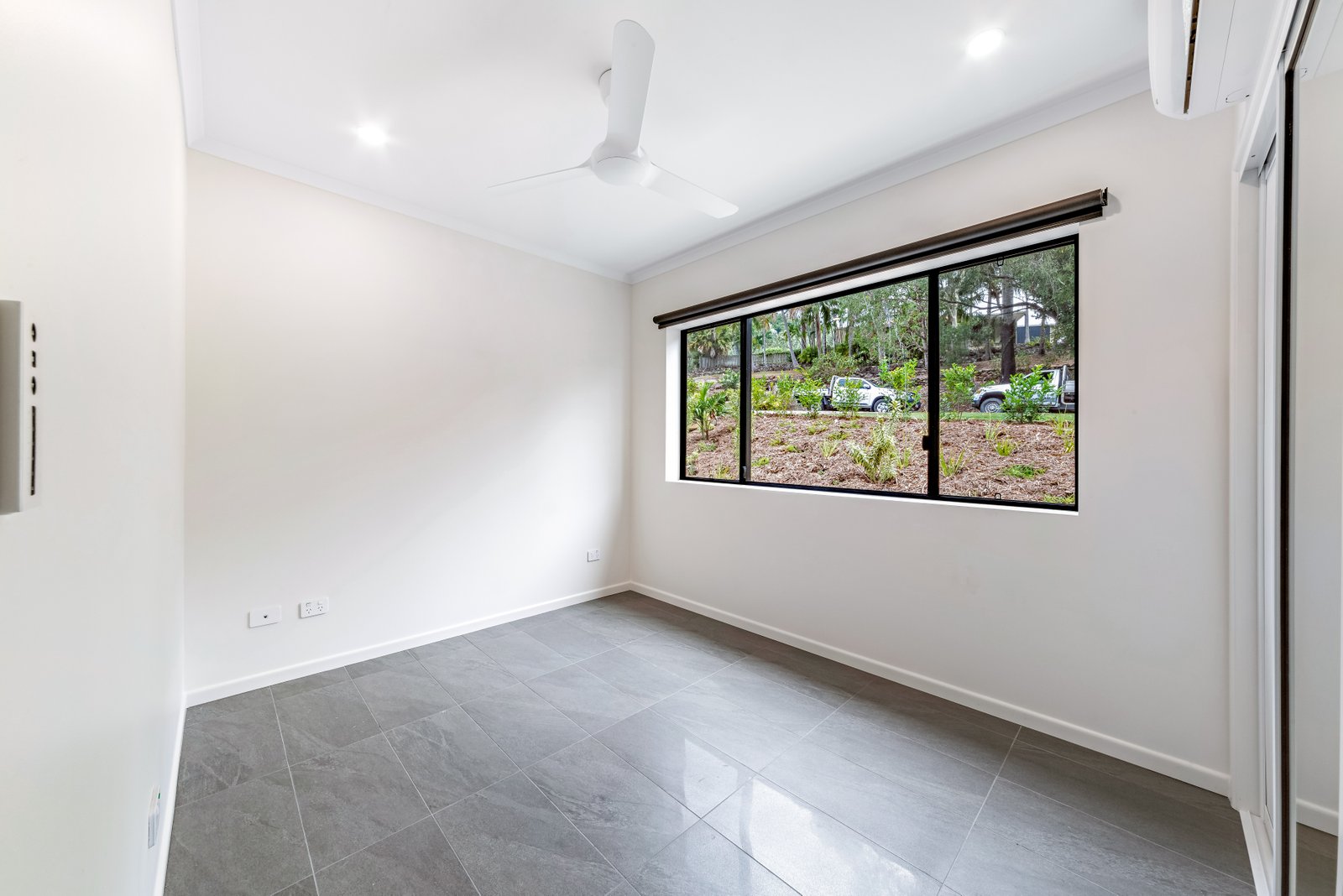 59 Jasinique Drive FLAMETREE 16