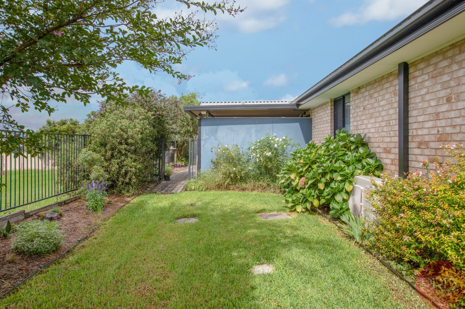 59 Largs Avenue LARGS 16