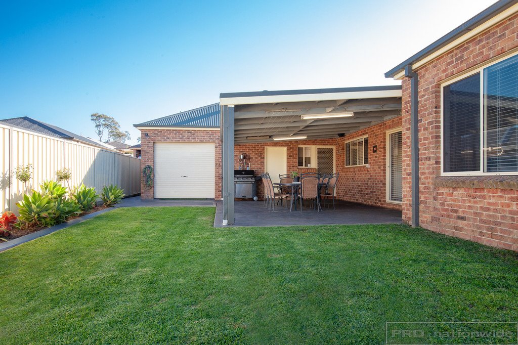 59 Lemonwood Circuit THORNTON 3