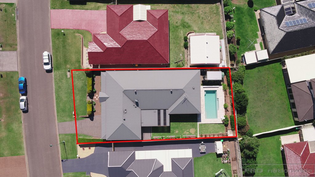 59 Lemonwood Circuit THORNTON 8