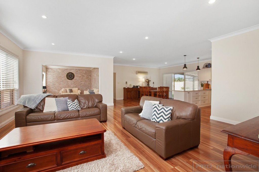 59 Lemonwood Circuit THORNTON 10