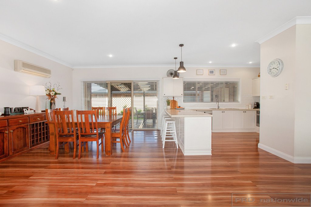 59 Lemonwood Circuit THORNTON 13