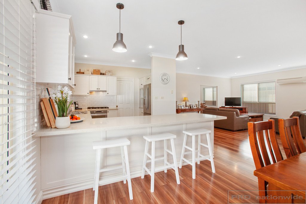 59 Lemonwood Circuit THORNTON 17