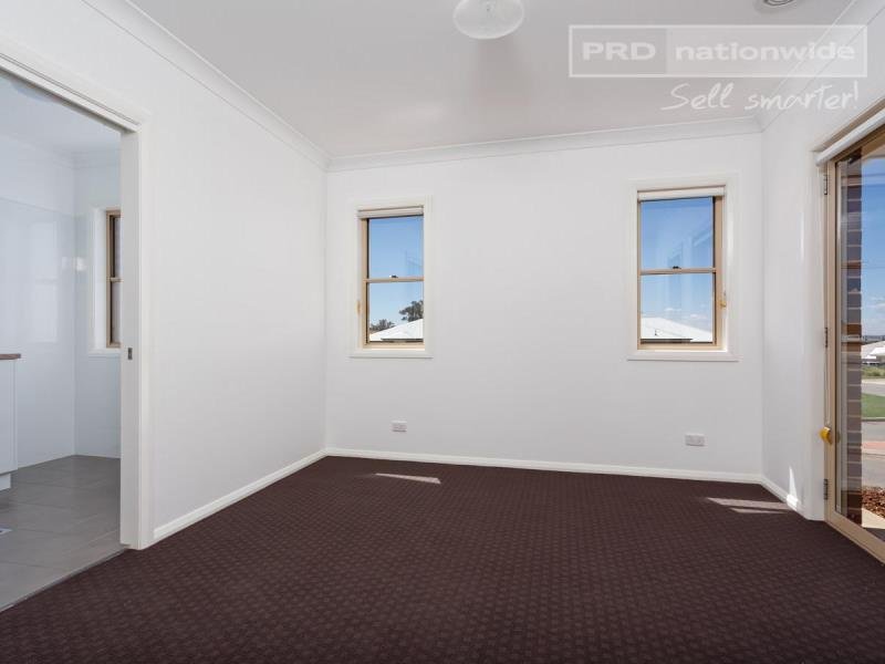 59 Lingiari Drive LLOYD 4