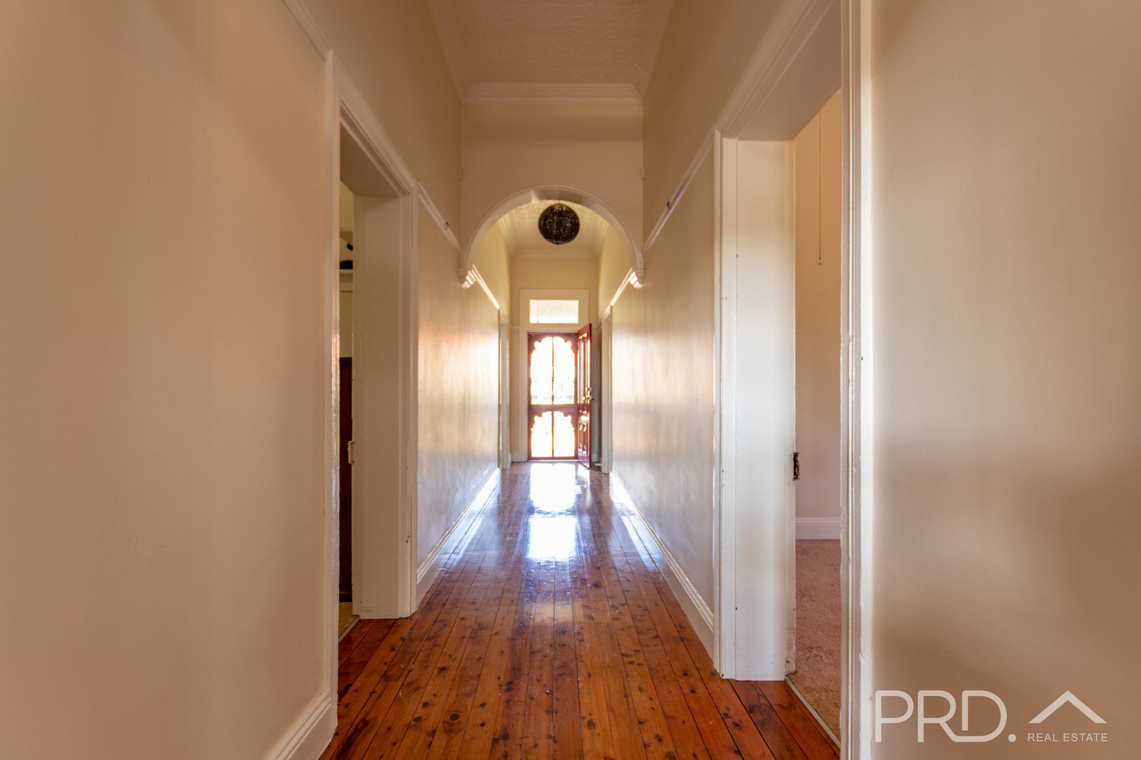 59 Merivale Street TUMUT 10