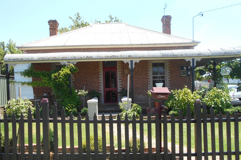 59 Merivale Street TUMUT 1