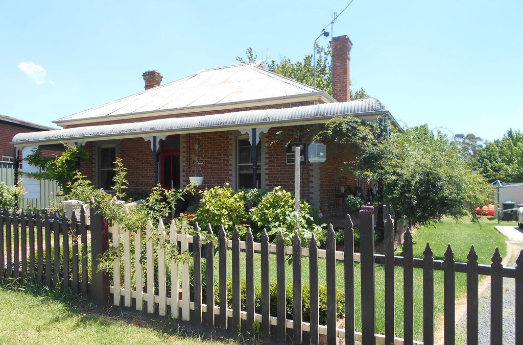 59 Merivale Street TUMUT 2