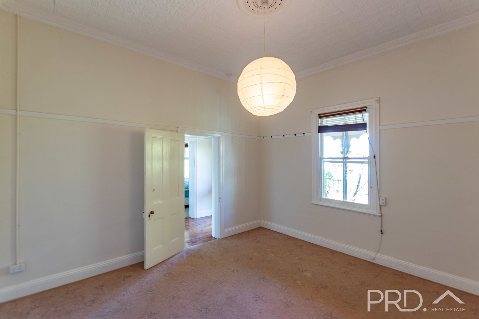 59 Merivale Street TUMUT 9